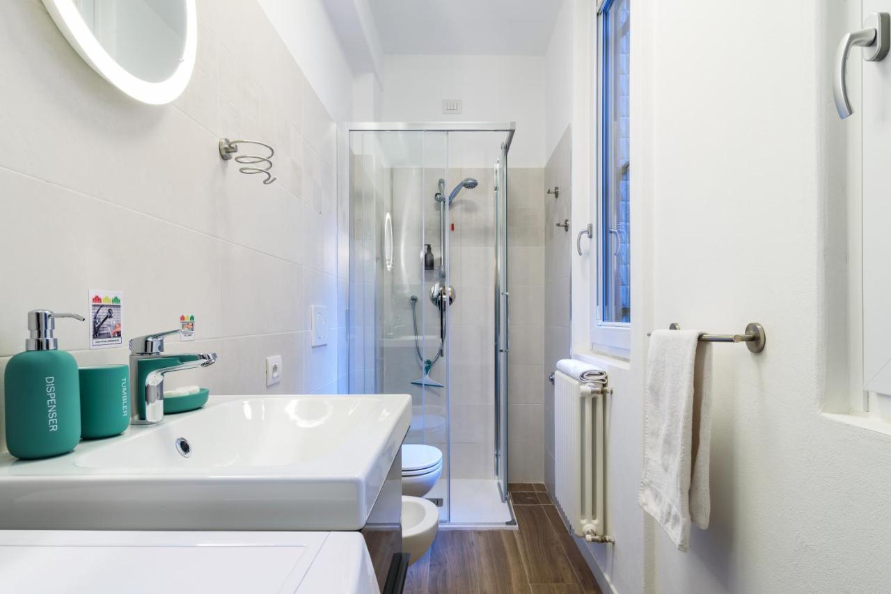 Spazio M&M Cellini 3 Milan Luaran gambar